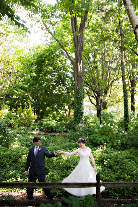 bride and groom dancing at Queens Botanical Garden