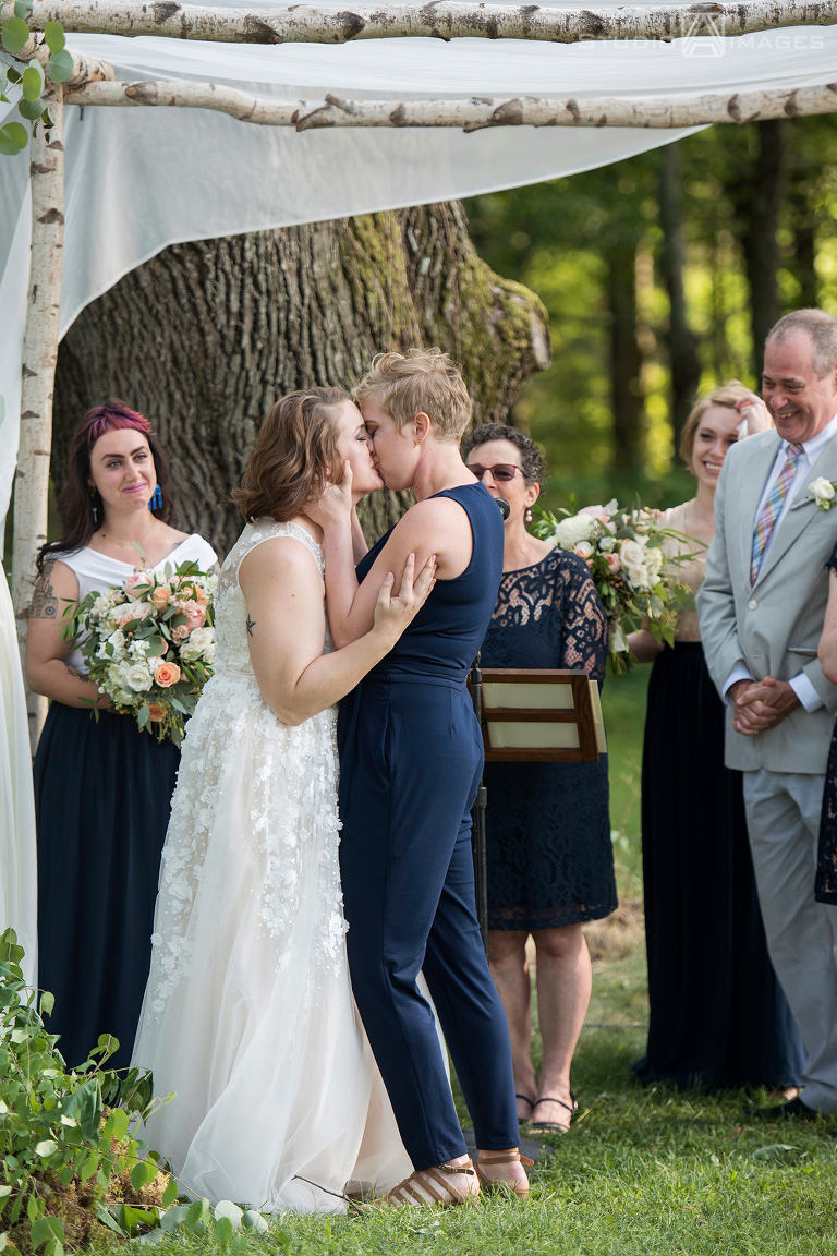 Mountain Lakes House Wedding Photos | Princeton Wedding Photographer | Gigi + Emily