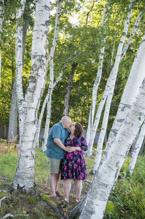 maternity photos at Lake House in Connecticut