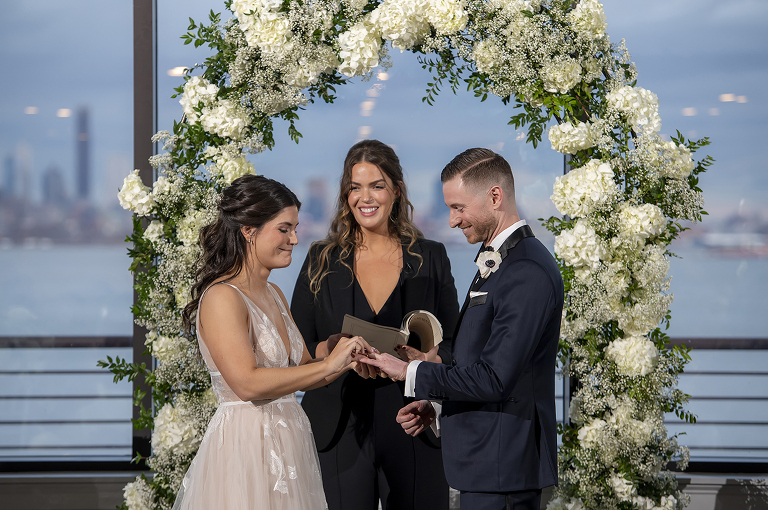 wedding ceremony at Hudson House in Jersey City