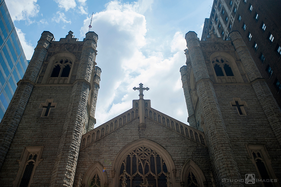 Eleanor + Peter | The University of the Arts Wedding Photos | Philadelphia Wedding Photographer 