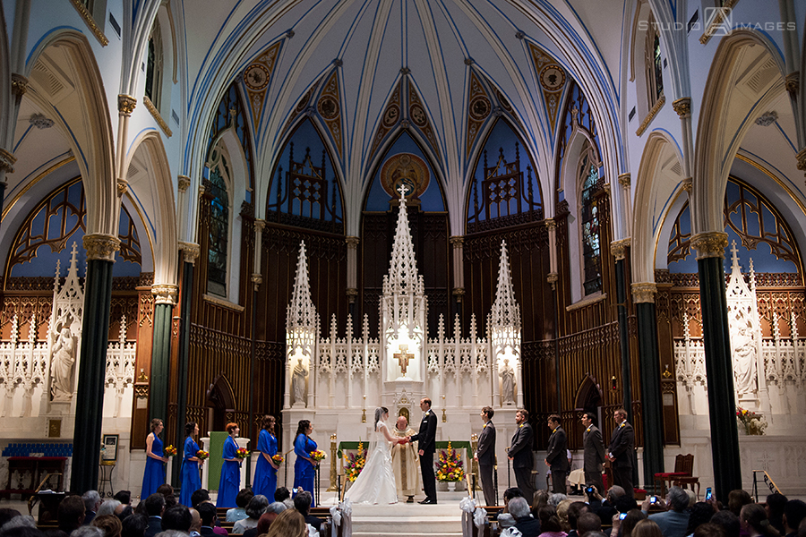 Eleanor + Peter | The University of the Arts Wedding Photos | Philadelphia Wedding Photographer 
