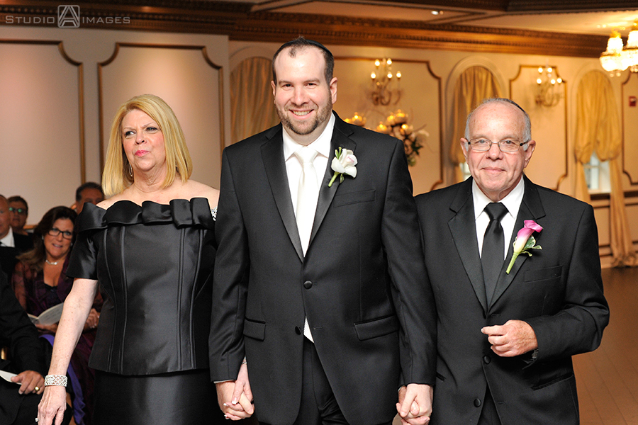 Alyssa + Mike | Crystal Plaza Wedding Photos | NJ Wedding Photographer 