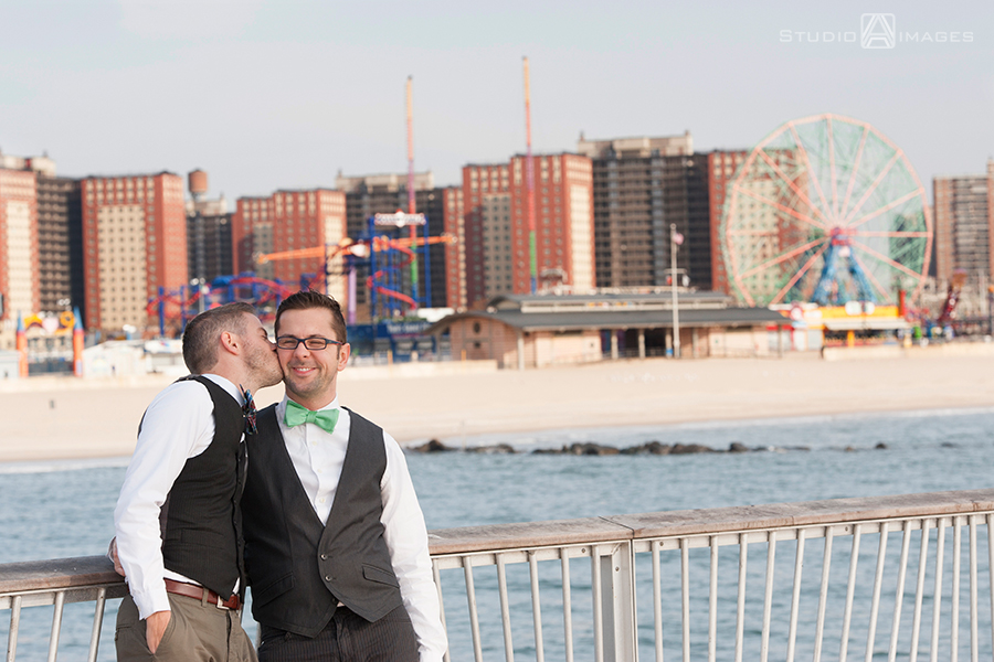 Coney Island Anniversary Photos | Brooklyn Wedding Photographer