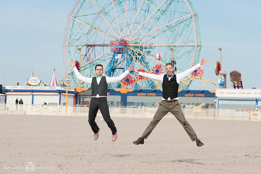 Coney Island Anniversary Photos | Brooklyn Wedding Photographer