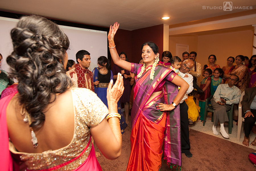 Mehndi Photos | Sangeet Photos | Indian Wedding Photography | NJ Wedding Photographers 