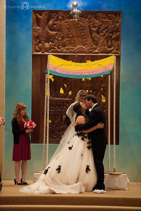 Water’s Edge Wedding Photos | NYC Wedding Photographer 