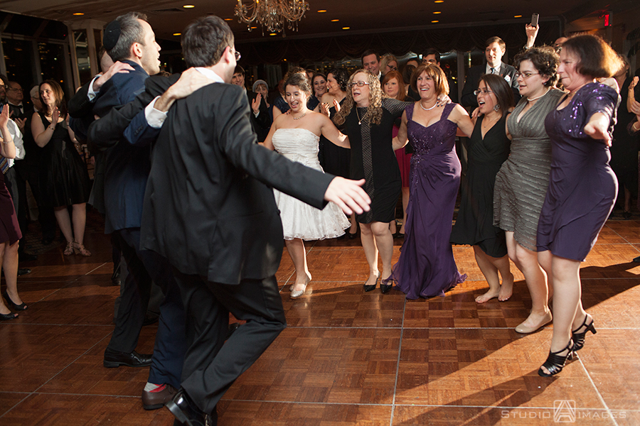 Water’s Edge Wedding Photos | NYC Wedding Photographer 