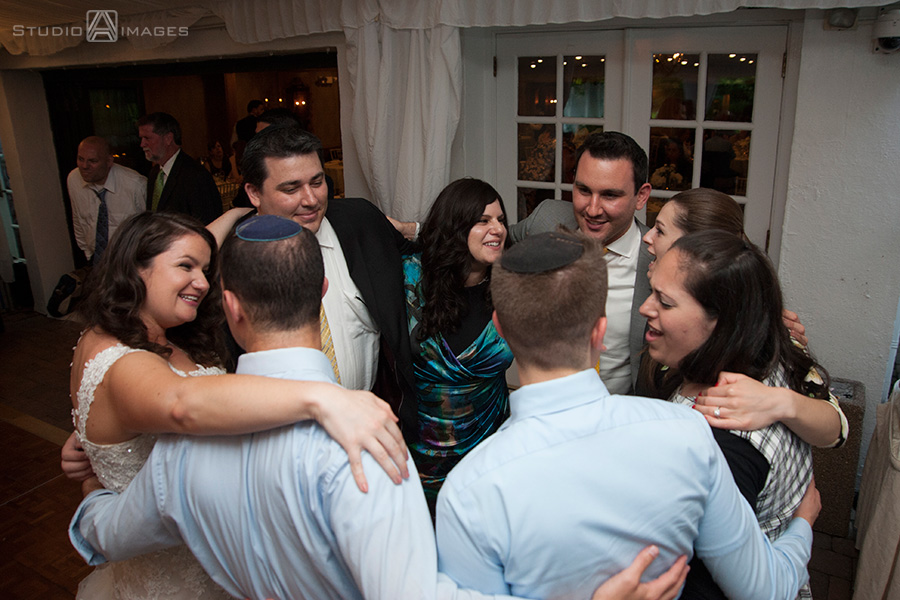 Olde Mill Inn Wedding Photos | NJ Wedding Photographer
