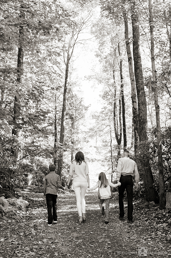Tall Timber Barn Family Portraits | NJ Family Portrait Photographer
