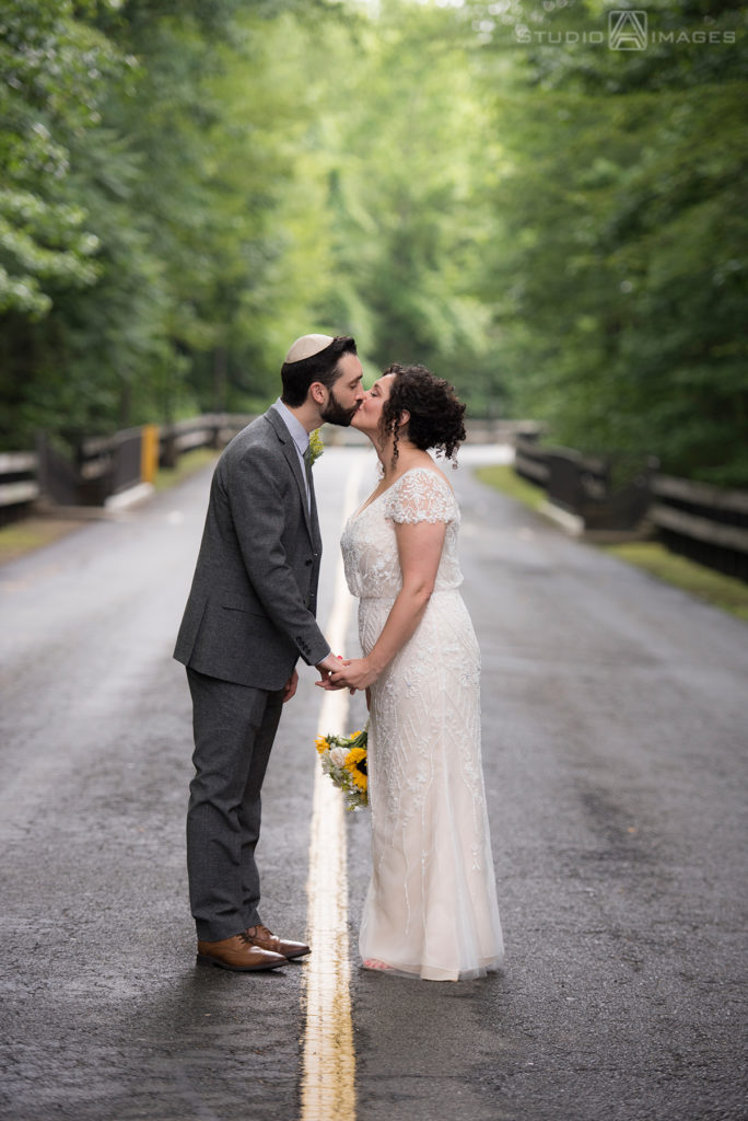Temple Emanu-El Closter Wedding Photos | New Jersey Wedding Photographer | Merav + Adam