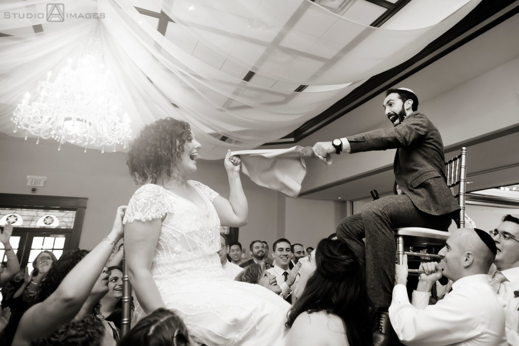 Temple Emanu-El Closter Wedding Photos | New Jersey Wedding Photographer | Merav + Adam