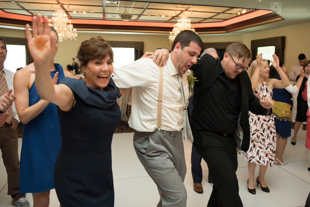 Temple Emanu-El Closter Wedding Photos | New Jersey Wedding Photographer | Merav + Adam