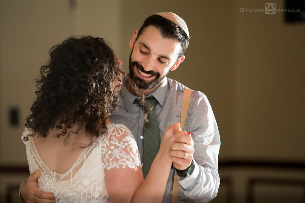 Temple Emanu-El Closter Wedding Photos | New Jersey Wedding Photographer | Merav + Adam