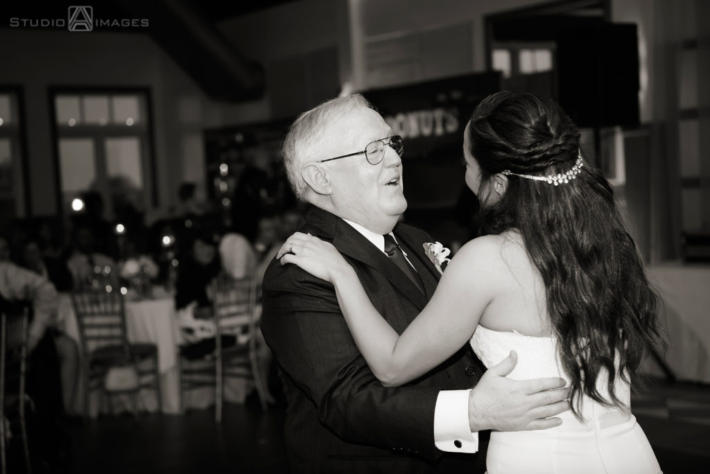 Liberty House Wedding Photos | Jersey City Wedding Photographer | Nicole + Osyp