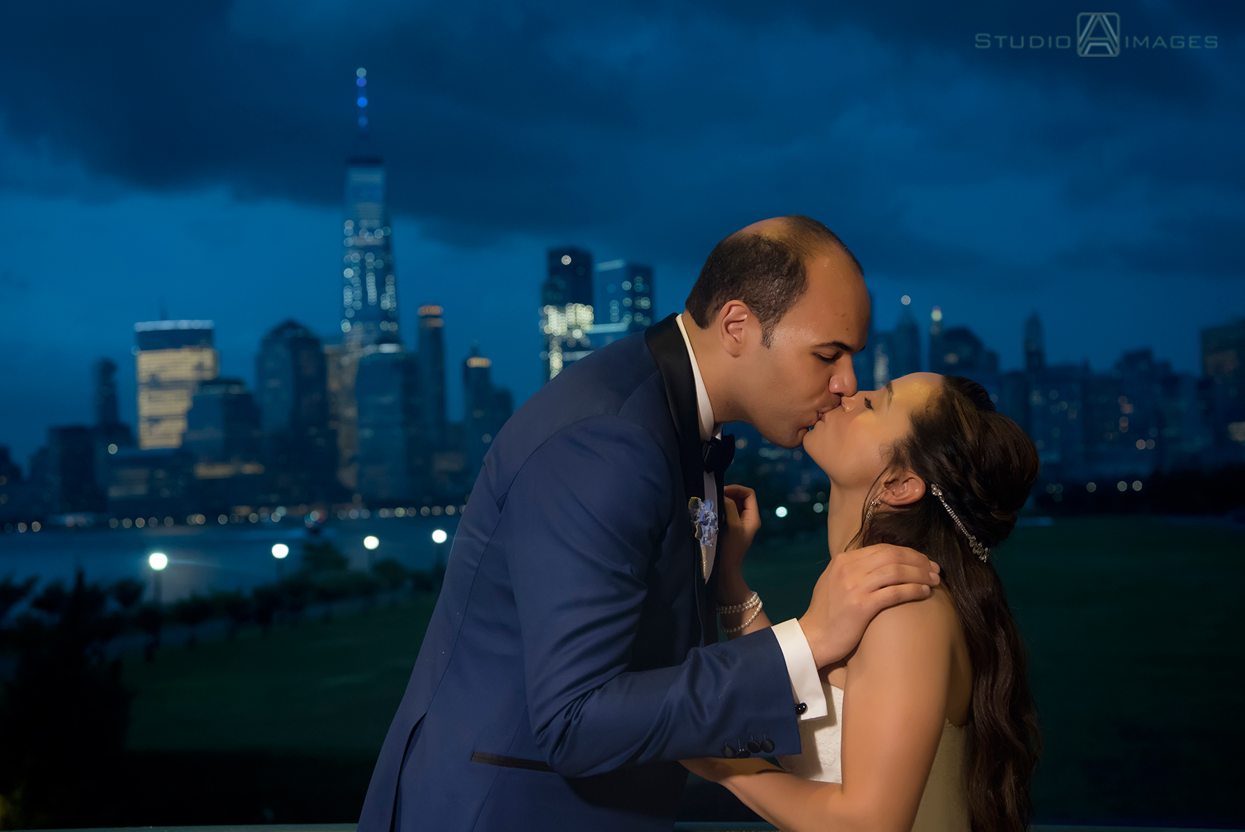 Liberty House Wedding Photos | Jersey City Wedding Photographer | Nicole + Osyp