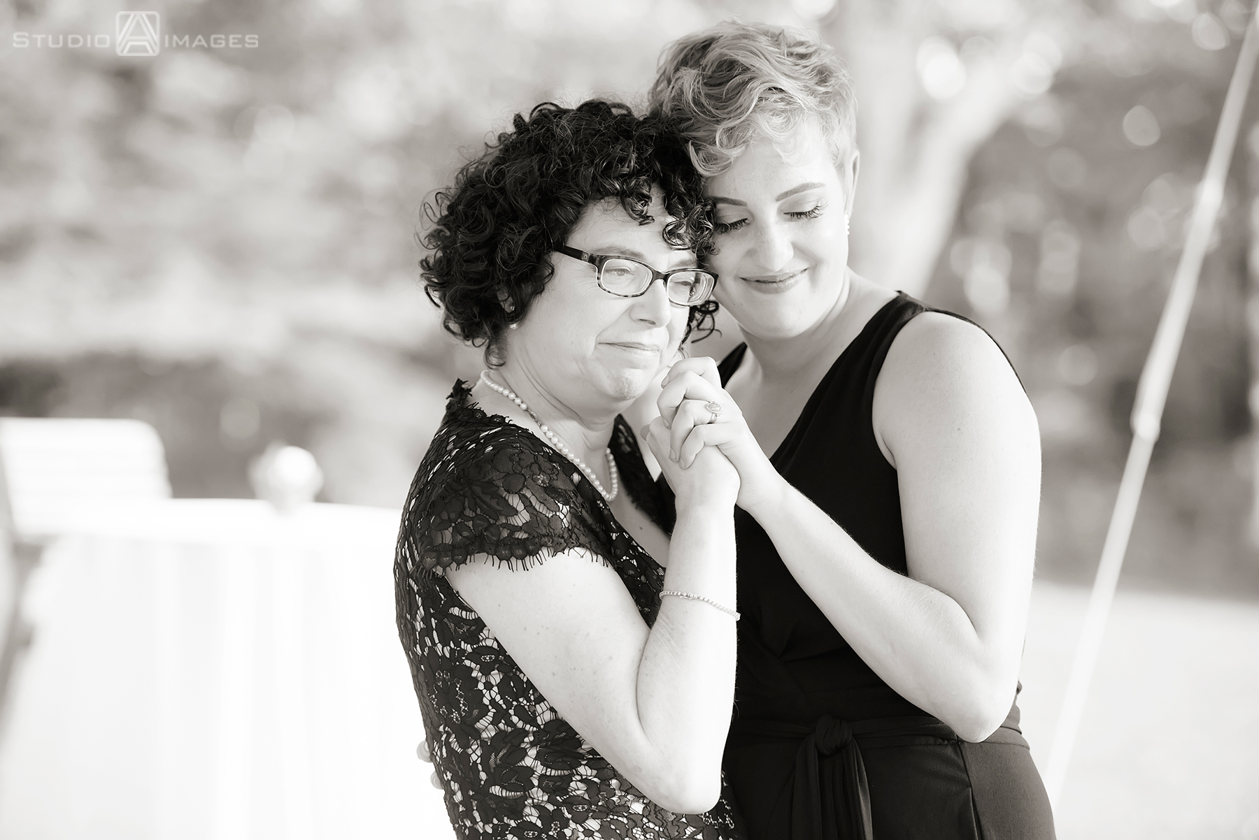 Mountain Lakes House Wedding Photos | Princeton Wedding Photographer | Gigi + Emily