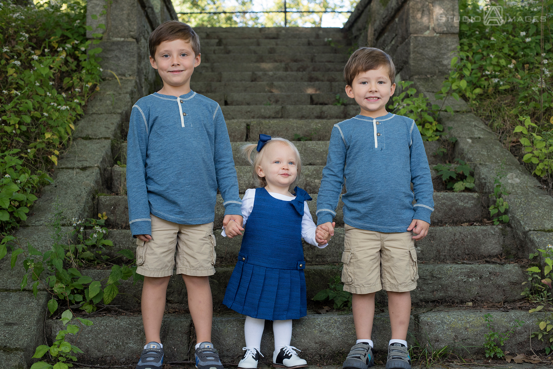 Mead Memorial Park Family Portrait Photos | Connecticut Family Photographer | M Family
