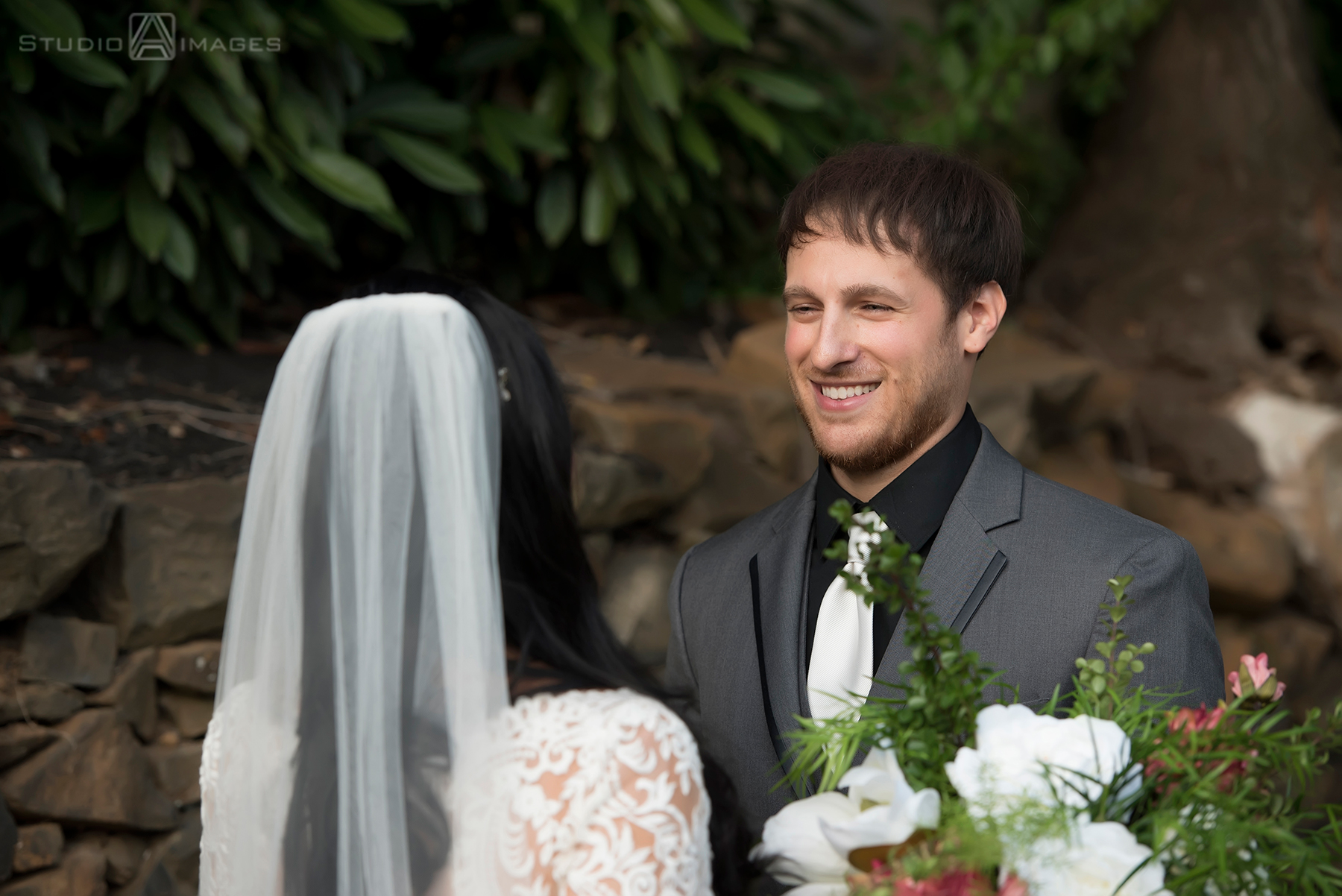 Stone House at Stirling Ridge Wedding Photos | NJ Wedding Photographer | Courtney + Sal
