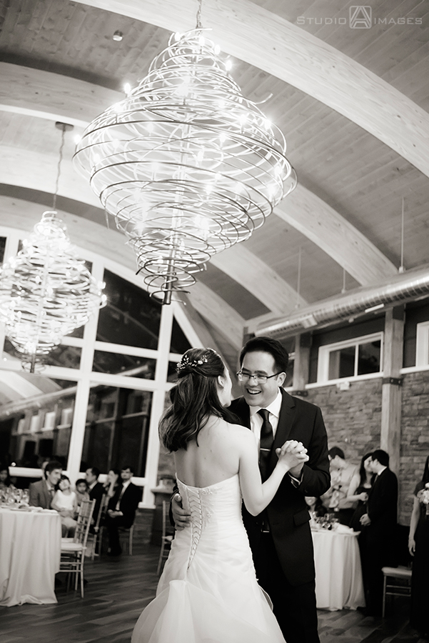 Stone House at Stirling Ridge Wedding Photos | NJ Wedding Photographer | Vickie + Jim