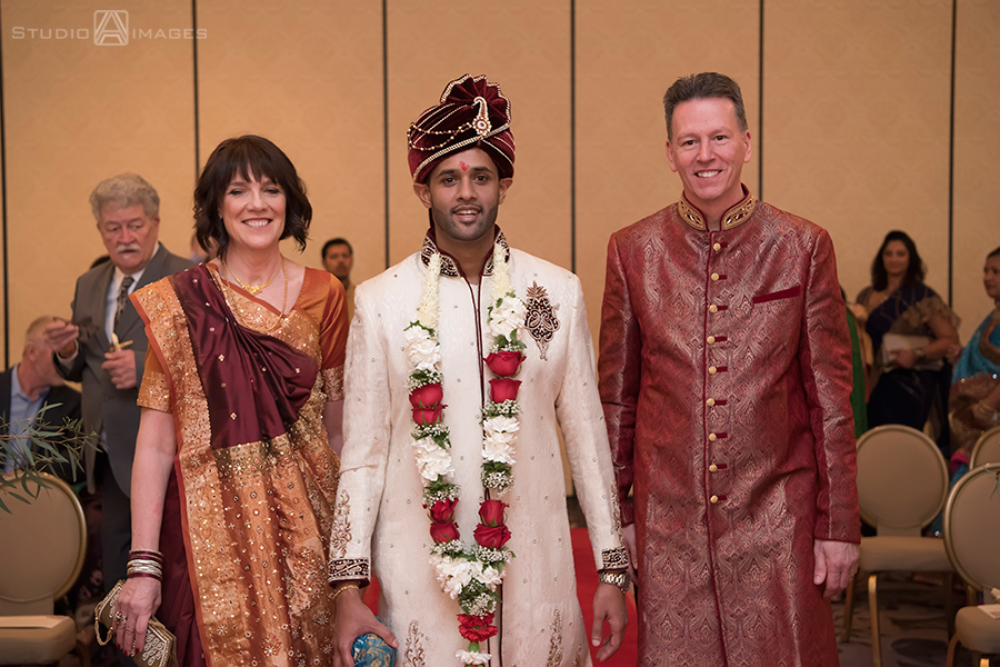 Hilton Pearl River NY Wedding Photos | New York Indian Wedding Photos | Mary Beth + Arjun