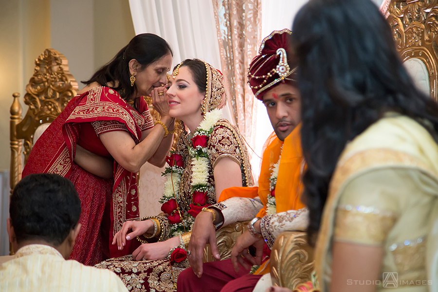 Hilton Pearl River NY Wedding Photos | New York Indian Wedding Photos | Mary Beth + Arjun