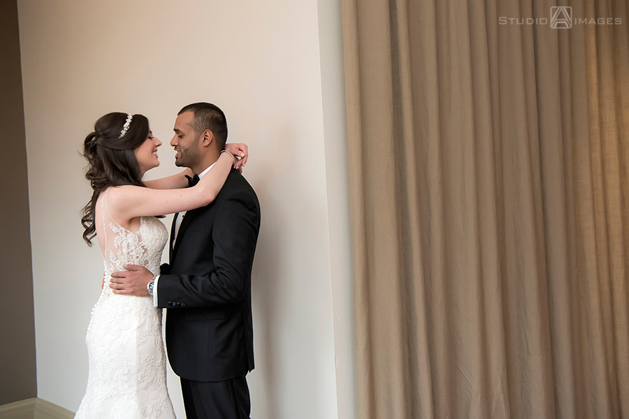 Hilton Pearl River NY Wedding Photos | New York Wedding Photographer | Mary Beth + Arjun