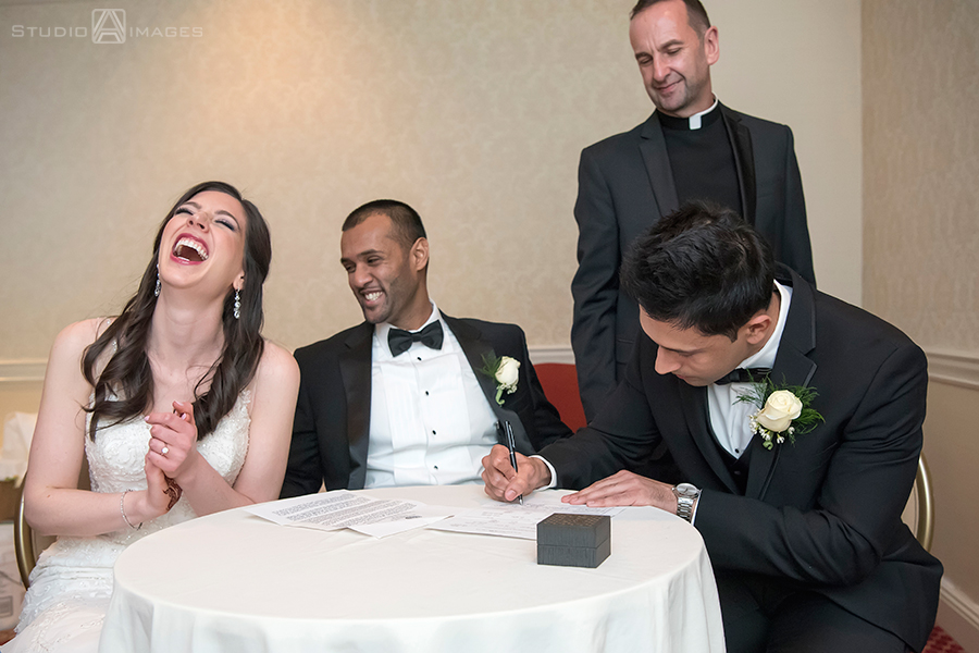 Hilton Pearl River NY Wedding Photos | New York Wedding Photographer | Mary Beth + Arjun