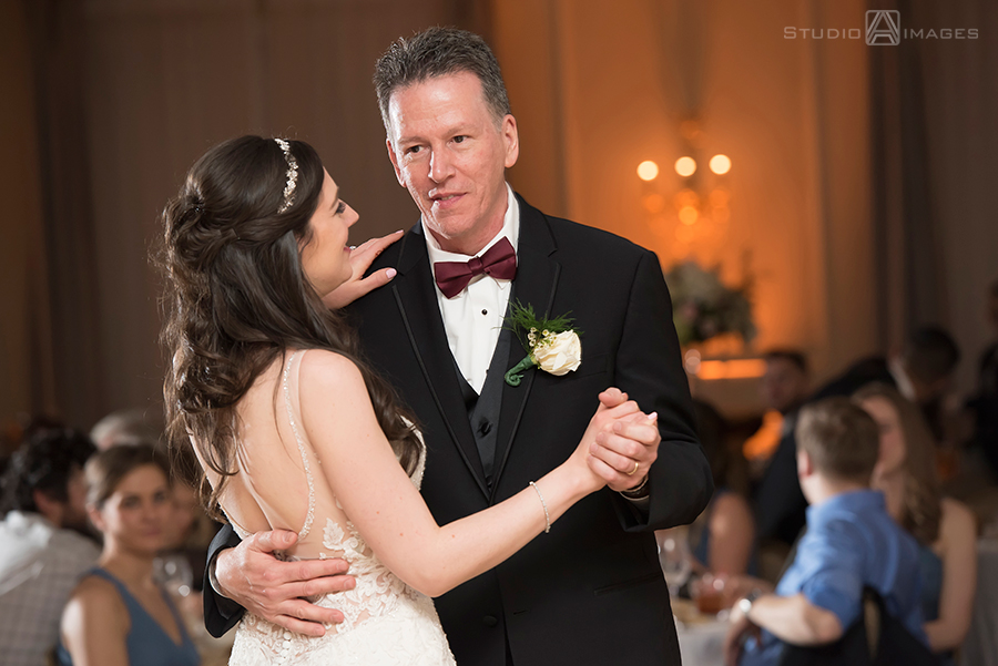 Hilton Pearl River NY Wedding Photos | New York Wedding Photographer | Mary Beth + Arjun