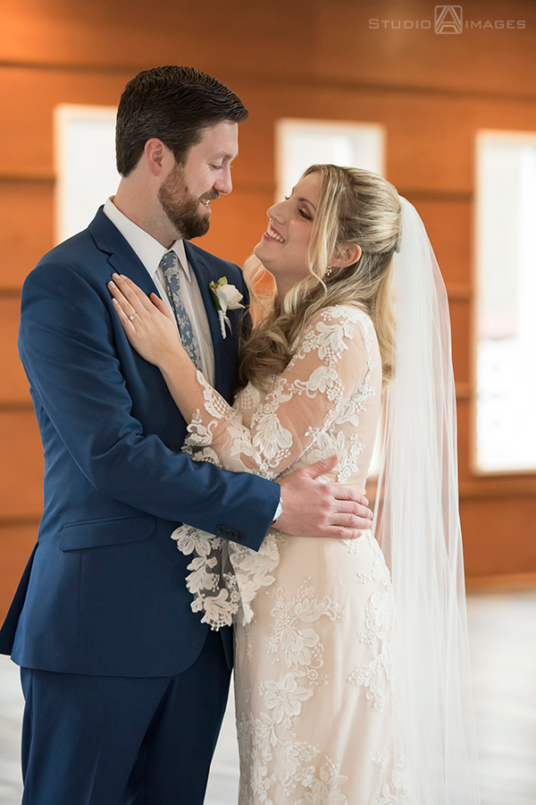 The Lodge at Stirling Ridge Wedding Photos | Stone House at Stirling Ridge Wedding Photographer | Julia + Billy