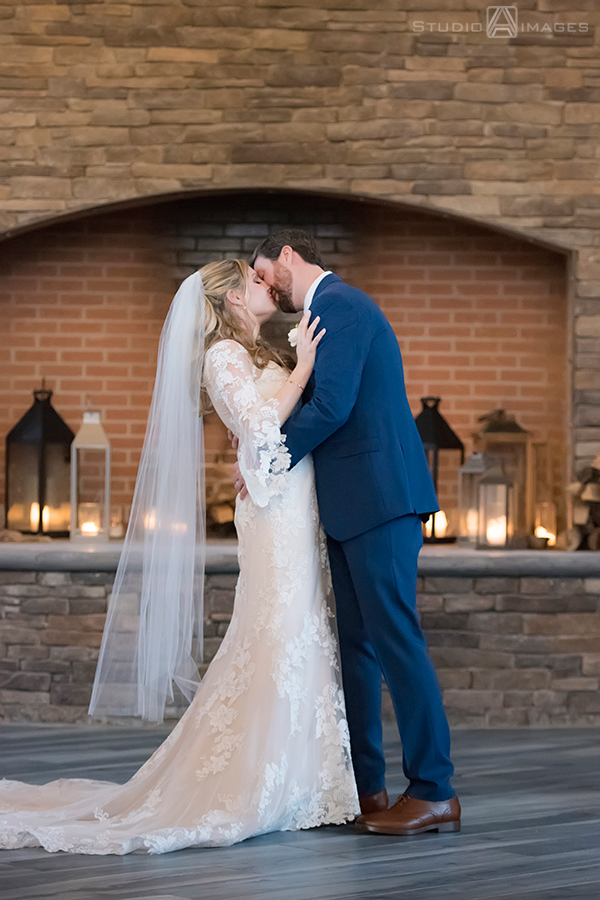 The Lodge at Stirling Ridge Wedding Photos | Stone House at Stirling Ridge Wedding Photographer | Julia + Billy