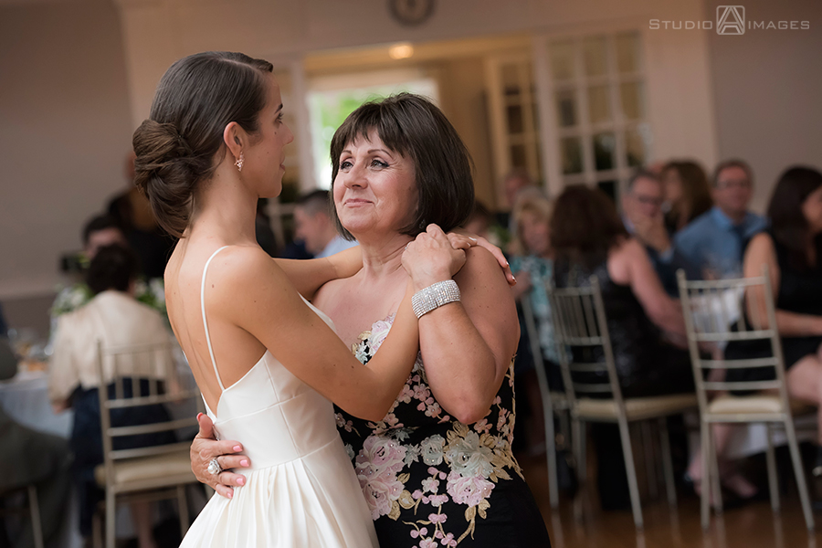 Women’s Club of Glen Ridge Wedding Photos | New Jersey Wedding Photographer | Bridget + Alex