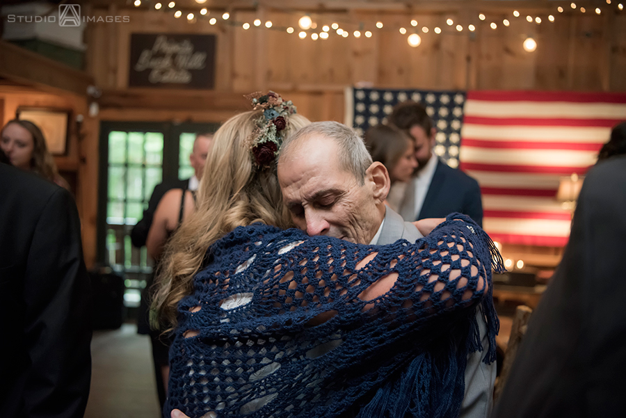 Tall Timber Barn Wedding Photos | Poconos Wedding Photographer | Amber + Brandon