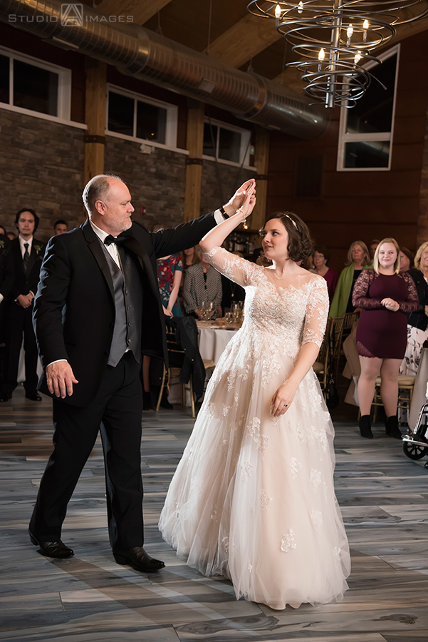 The Lodge at Stirling Ridge Wedding Photos | NJ Wedding Photographer | Jillian + Brian 