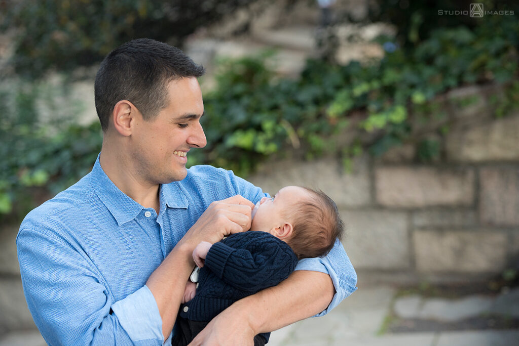 father and son family photos at Carl Schurz Park