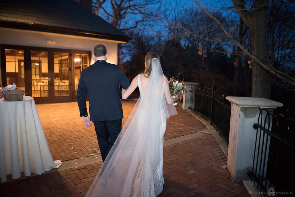 Hotel du Village wedding photos |  Bucks County wedding photographer | Jen + Scott