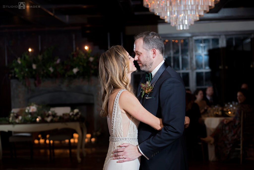 Hotel du Village wedding photos |  Bucks County wedding photographer | Jen + Scott