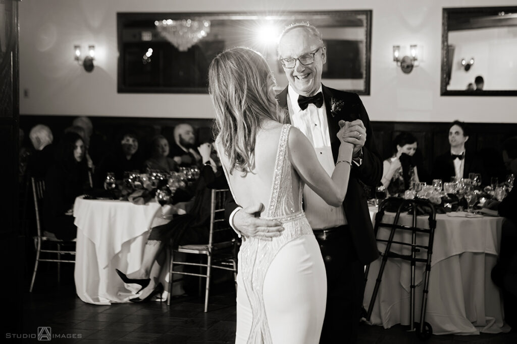 Hotel du Village wedding photos |  Bucks County wedding photographer | Jen + Scott