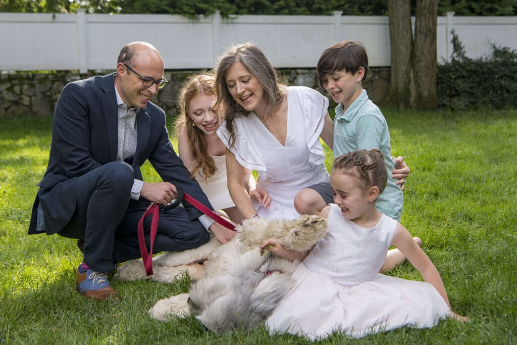 Riverside CT family and their dog