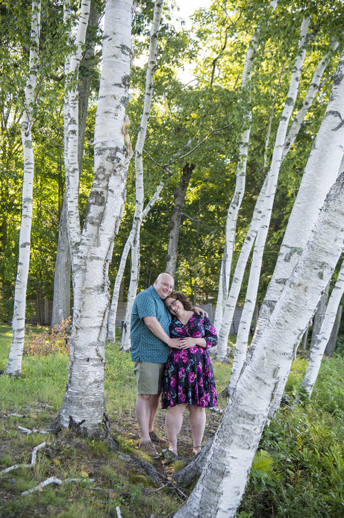 maternity photos at Lake House in Connecticut