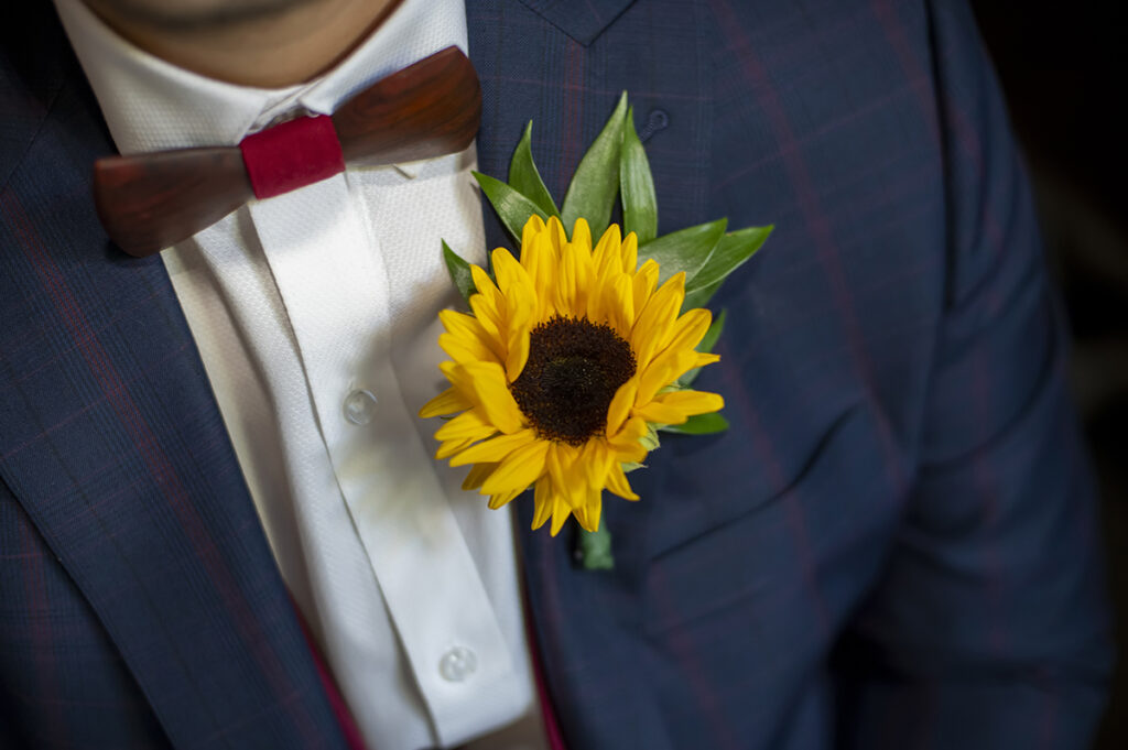 groom's sunflower boutonniere on wedding day at The Foundry in Long Island City