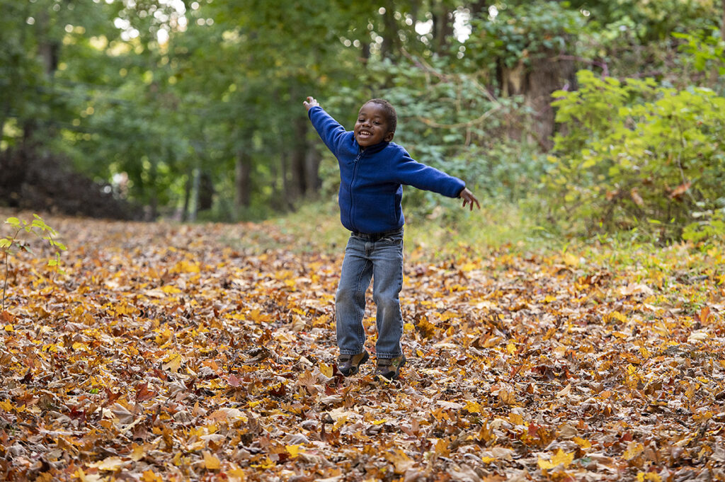New York Fall Family Photos at Lenoir Preserve in Yonkers