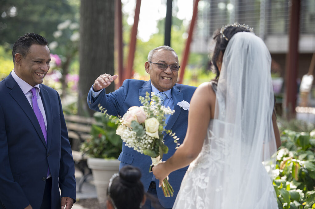intimate Queens Botanical Garden wedding