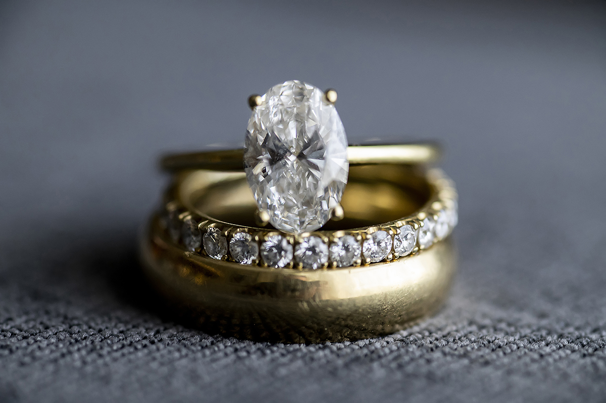 wedding rings at summer wedding at Temple Emanu-El in Closter