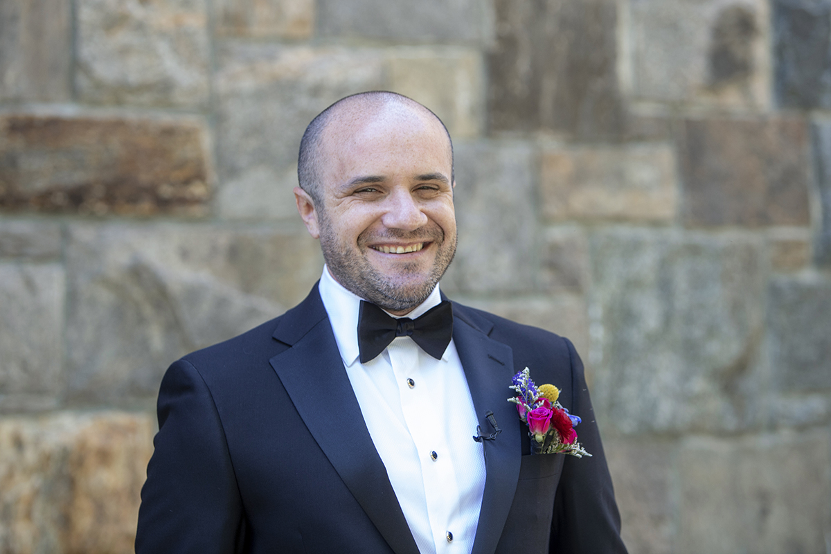 groom portraits at summer wedding at Temple Emanu-El in Closter