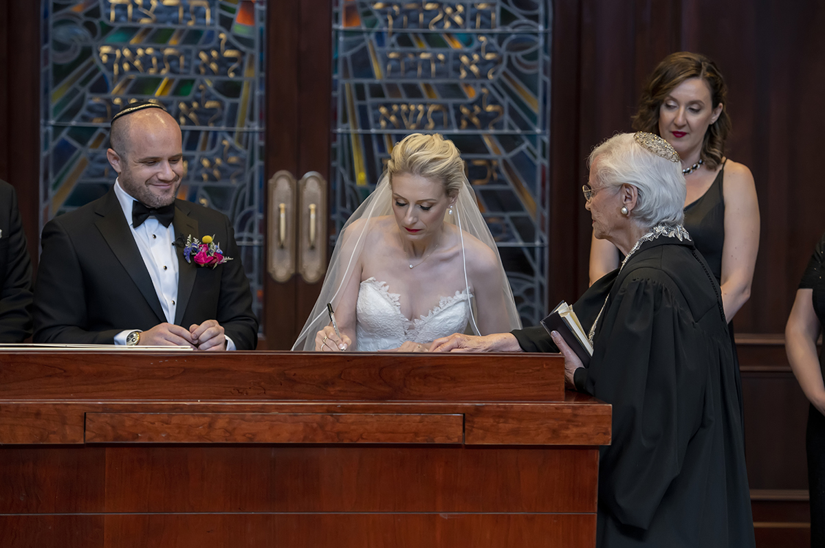 wedding ceremony at summer wedding at Temple Emanu-El in Closter