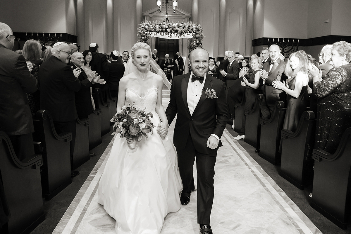 wedding ceremony at summer wedding at Temple Emanu-El in Closter