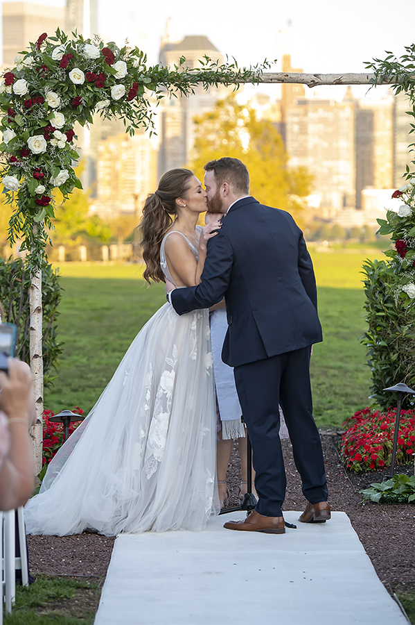 fall wedding ceremony at Liberty House in Jersey City