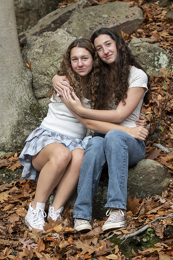 fall family photos at Pomerance Park, Connecticut