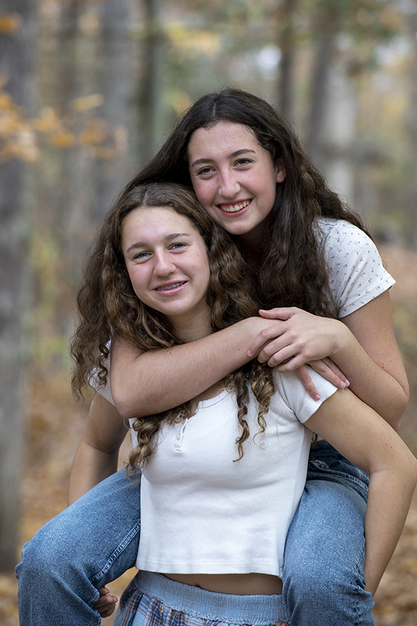 fall family photos at Pomerance Park, Connecticut